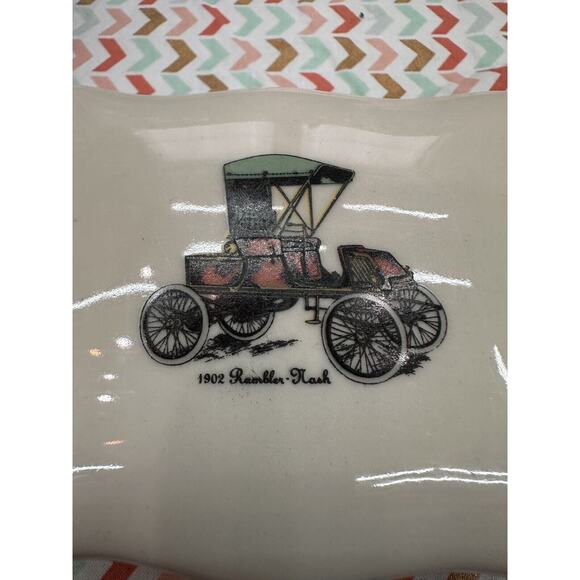 Vintage Executive Line 1902 Rambler Nash Car Porcelain Trinket Box - Picture 4 of 5